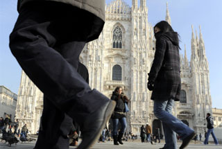 “Sapessi com’è strano… camminare a Milano”