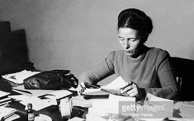 Un inedito di Simone De Beauvoir per parlare della “trappola della femminilità”